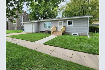 518 Cherry Street, Lakefield, MN 56150 - Photo 1