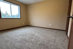 1560 Gray Fox Dr NE, Owatonna, MN 55060 - Photo 3