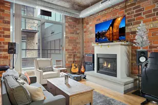 521 S 7th St, Minneapolis, MN 55415 - Photo 1