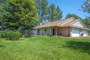 1812 Wooden Shoe Ct, Baldwin, WI 54002 - Photo 3