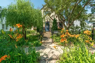 206 W 8th St, Mankato, MN 56001 - Photo 1