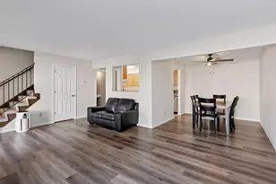 1252 Trailwood S, Hopkins, MN 55343 - Photo 5