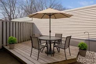 1252 Trailwood S, Hopkins, MN 55343 - Photo 3