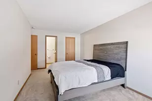 1252 Trailwood S, Hopkins, MN 55343 - Photo 11