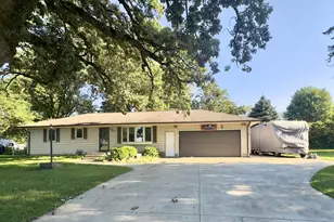 2402 16th Ave SW, Austin, MN 55912 - Photo 1