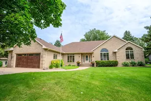 1801 Country Club Dr NE, Willmar, MN 56201 - Photo 1