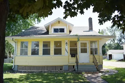 1003 S Elm Avenue, Owatonna, MN 55060 - Photo 1