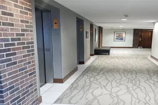 1235 Yale Pl, Minneapolis, MN 55403 - Photo 25