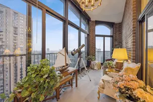 1235 Yale Pl, Minneapolis, MN 55403 - Photo 1