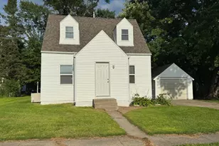 310 N 1st Ave W, Truman, MN 56088 - Photo 1