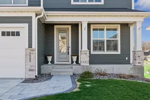 4685 Garland Ln N, Plymouth, MN 55446 - Photo 75