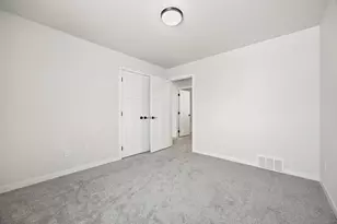 7405 Claire Dr S, Fargo, ND 58104 - Photo 27