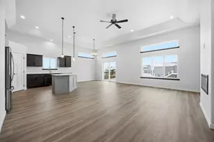 7405 Claire Dr S, Fargo, ND 58104 - Photo 7