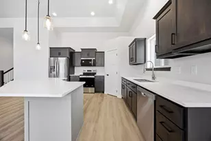 7405 Claire Dr S, Fargo, ND 58104 - Photo 17