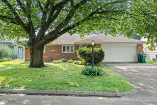 3337 Decatur Ln, Saint Louis Park, MN 55426 - Photo 3