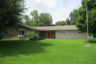 356 Circle Dr, Saint Martin, MN 56376 - Photo 1