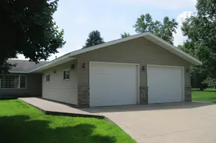 356 Circle Dr, Saint Martin, MN 56376 - Photo 9