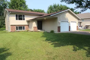 1401 36th Ave N, Saint Cloud, MN 56303 - Photo 1
