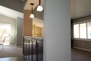 5304 Yorktown Ln N, Plymouth, MN 55442 - Photo 11