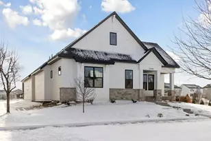 11359 Wildflower Dr N, Lake Elmo, MN 55042 - Photo 3