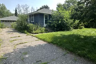 915 112th Ave NW, Coon Rapids, MN 55448 - Photo 1