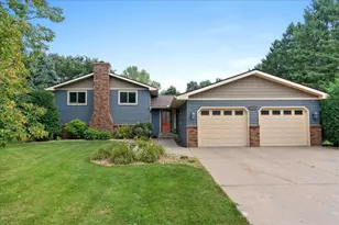 1376 Valley Creek Dr, New Richmond, WI 54017 - Photo 1