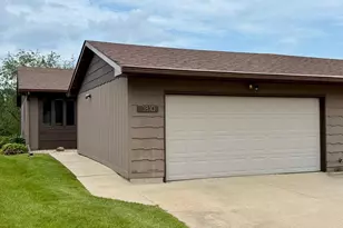 1810 Lakewood Ave, Albert Lea, MN 56007 - Photo 1