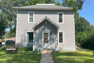 129 S Main St, Sherburn, MN 56171 - Photo 3