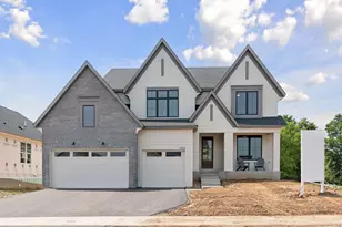 3634 Knightsbridge Trl N, Lake Elmo, MN 55042 - Photo 1