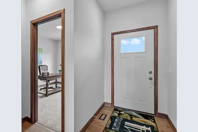 1195 Ivy Way, Faribault, MN 55021 - Photo 5