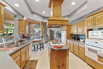 22165 Harlow Avenue, Jordan, MN 55352 - Photo 11