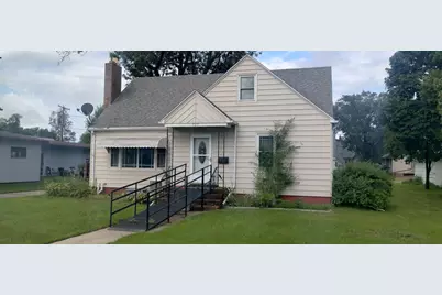 707 5th Street N, Wahpeton,  58075 - Photo 1