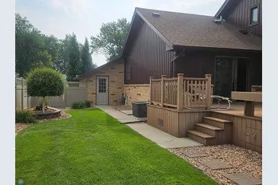 1615 4th Street N, Wahpeton,  58075 - Photo 3