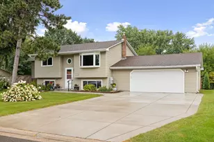 4592 Carolyn Ln, White Bear Lake, MN 55110 - Photo 1