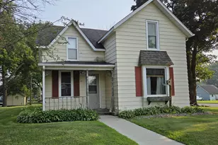 201 1st St SE, Hayfield, MN 55940 - Photo 1