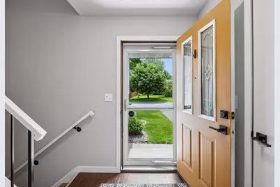 5533 Golfview Lane N, Oakdale, MN 55128 - Photo 3