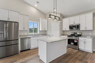 4905 Evergreen Dr N, Hugo, MN 55038 - Photo 3