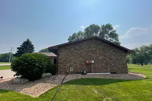 1119 Main St, Breckenridge, MN 56520 - Photo 5