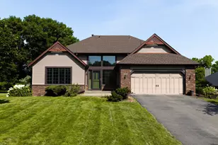 1680 Thornhill Ln, Woodbury, MN 55125 - Photo 1