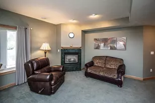 4525 Alicia Dr, Eagan, MN 55077 - Photo 29