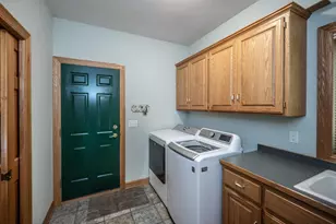 4525 Alicia Dr, Eagan, MN 55077 - Photo 25