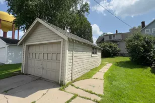 817 Harrison St, Eveleth, MN 55734 - Photo 29