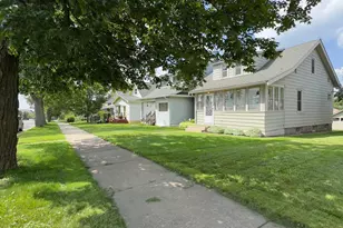 817 Harrison St, Eveleth, MN 55734 - Photo 27