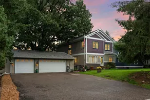 1608 E Shore Dr, Saint Paul, MN 55106 - Photo 1