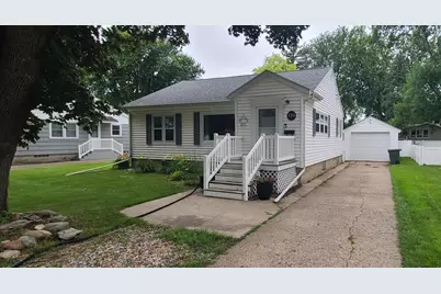 125 E Street, Marshall, MN 56258 - Photo 1
