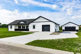 106 Pheasant St, Audubon, MN 56511 - Photo 1