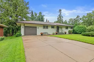 512 Glenwood Ave, Roseville, MN 55113 - Photo 1