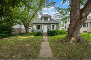 307 11th Ave NE, Rochester, MN 55906 - Photo 1