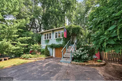 186 Dartmoor Road, Mahtomedi, MN 55115 - Photo 1