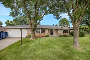 545 Spruce St, Paynesville, MN 56362 - Photo 1